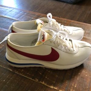 Mens throw back Nikes